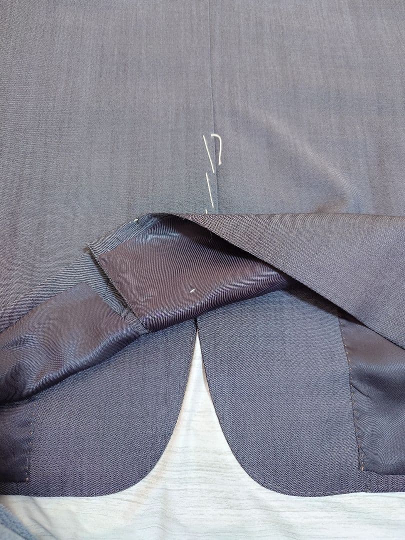 新品 LOUIS VUITTON 52 スーツ上下 ダークグレーシングル - メルカリ