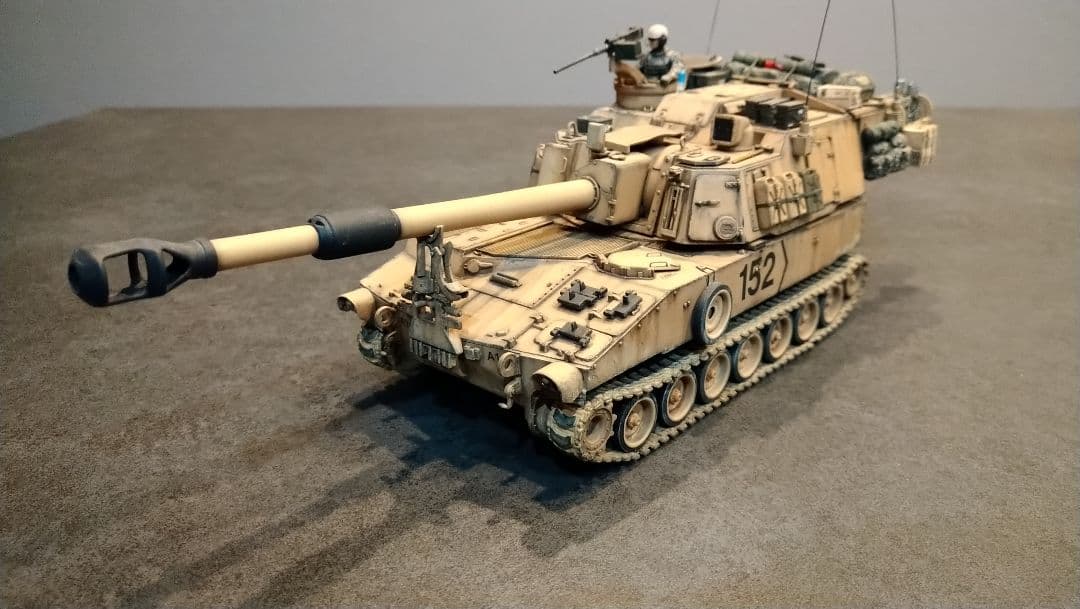 米陸軍M109A6　パラディン自走砲　イラク戦争 タミヤイタレリシリーズ 1/35 アメリカ自走砲 M109A6パラディン