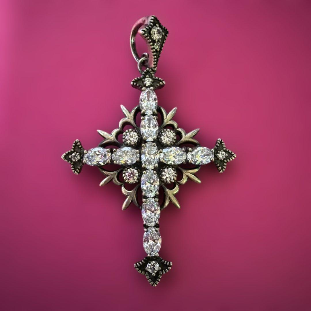 美品】ST.POPE JOHN ペンダント JUSTIN DAVIS - メルカリ