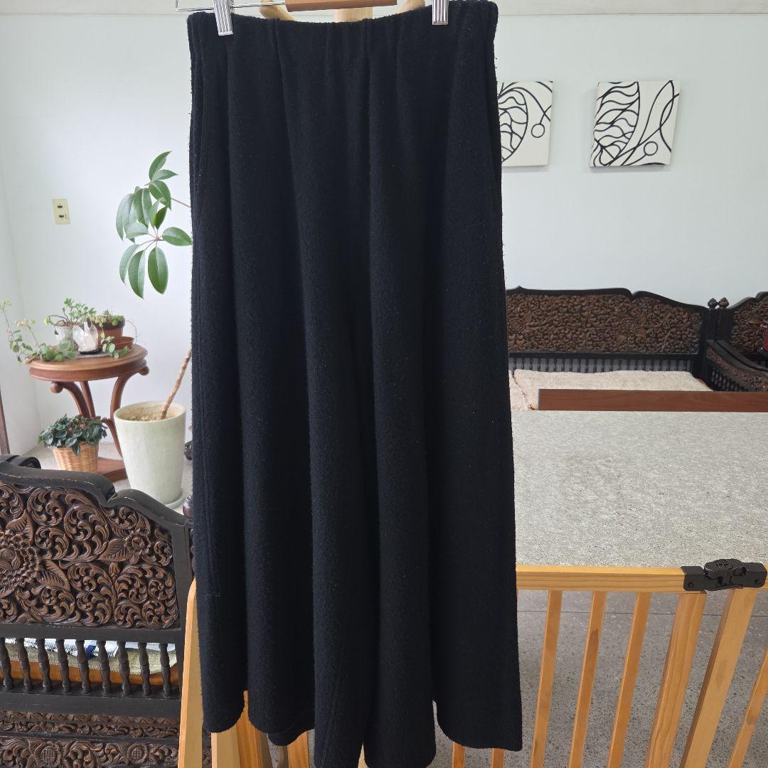 ヨーガンレール黒 パンツ - メルカリ