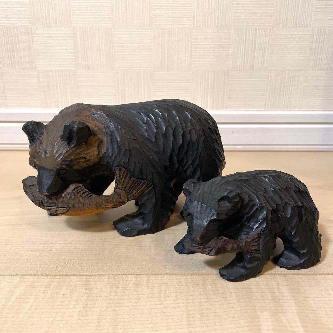 木製クマの彫刻 2体セット 木彫り 親子 インテリア - メルカリ
