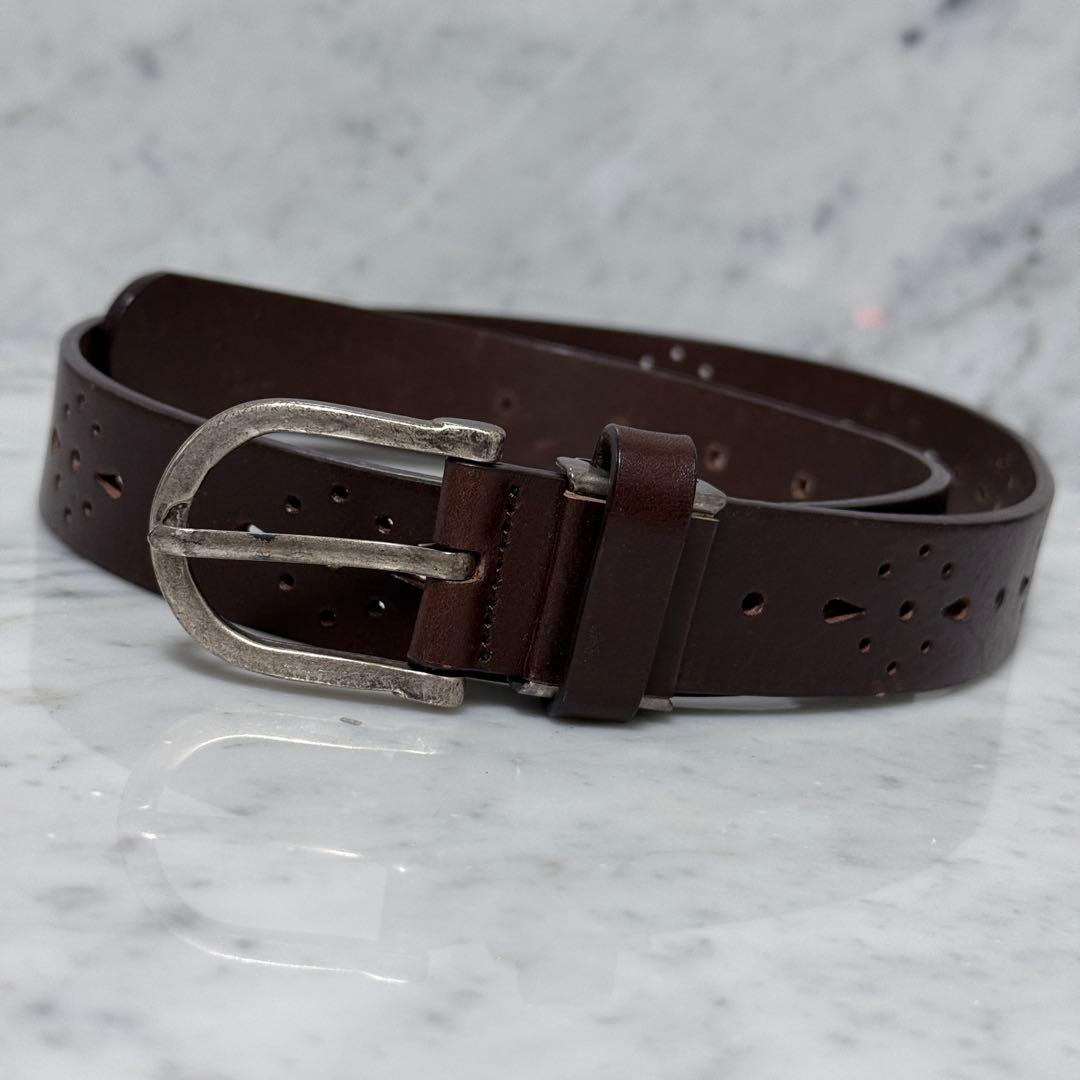 本革 Leather 花柄 ダークブラウン レザー ベルト穴あきデザイン