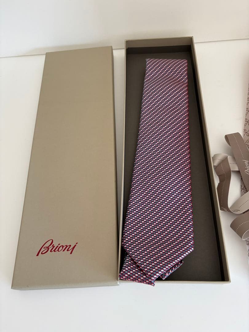 新品未使用のブリオーニのネクタイ 楽天市場】【中古】 ブリオーニ Brioni ﾈｸﾀｲ 4本まとめ ネクタイ