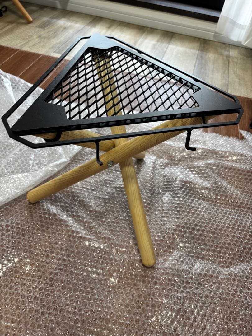 新品　ソマビト　サイドテーブル 人気のSomAbito(ソマビト)から焚き火サイドスタンド入荷情報