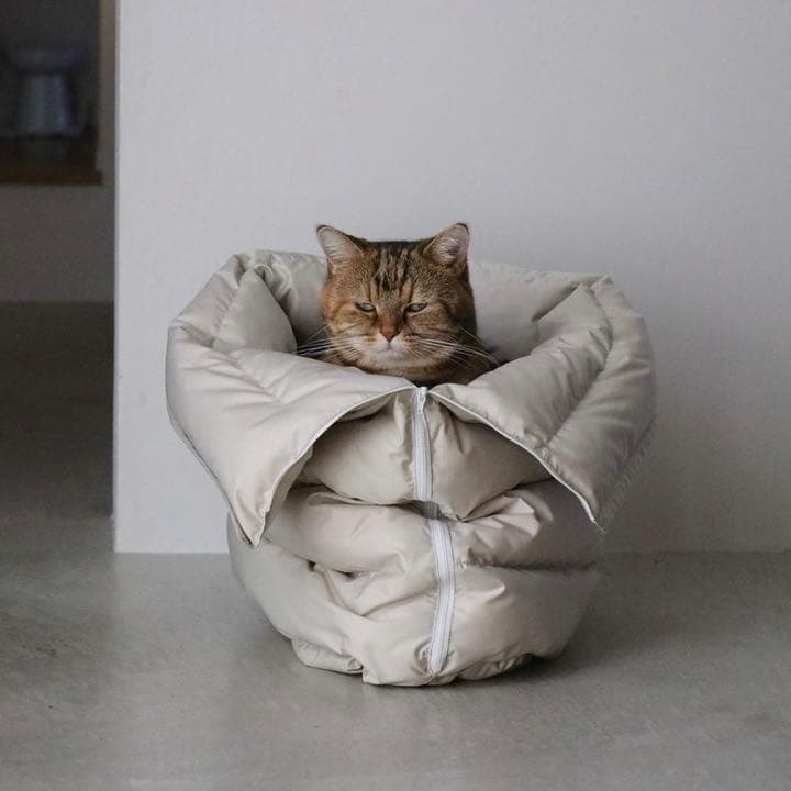 necoto リサイクルダウン スリーピングバッグ 猫 ペットベッド 完売品