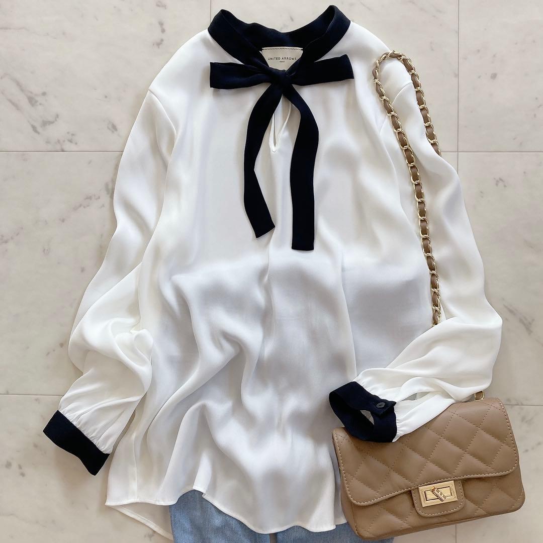 極美品　ユナイテッドアローズ　サテンバイカラー　ボウタイブラウス　とろみブラウス バイカラー パイピング ブラウス