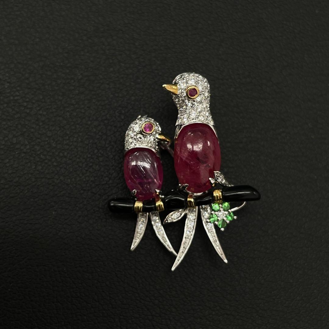 PINKASOLIVES-750 ルビーとダイヤモンドのブローチ