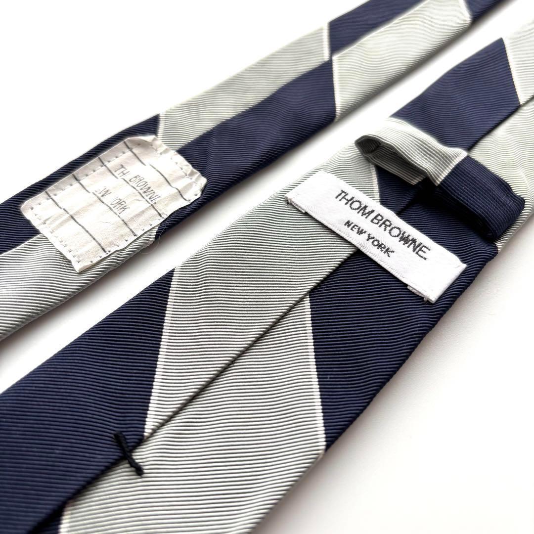 ꧁美品꧂ トムブラウン ネクタイ ナロータイ ストライプ トリコロール グレー