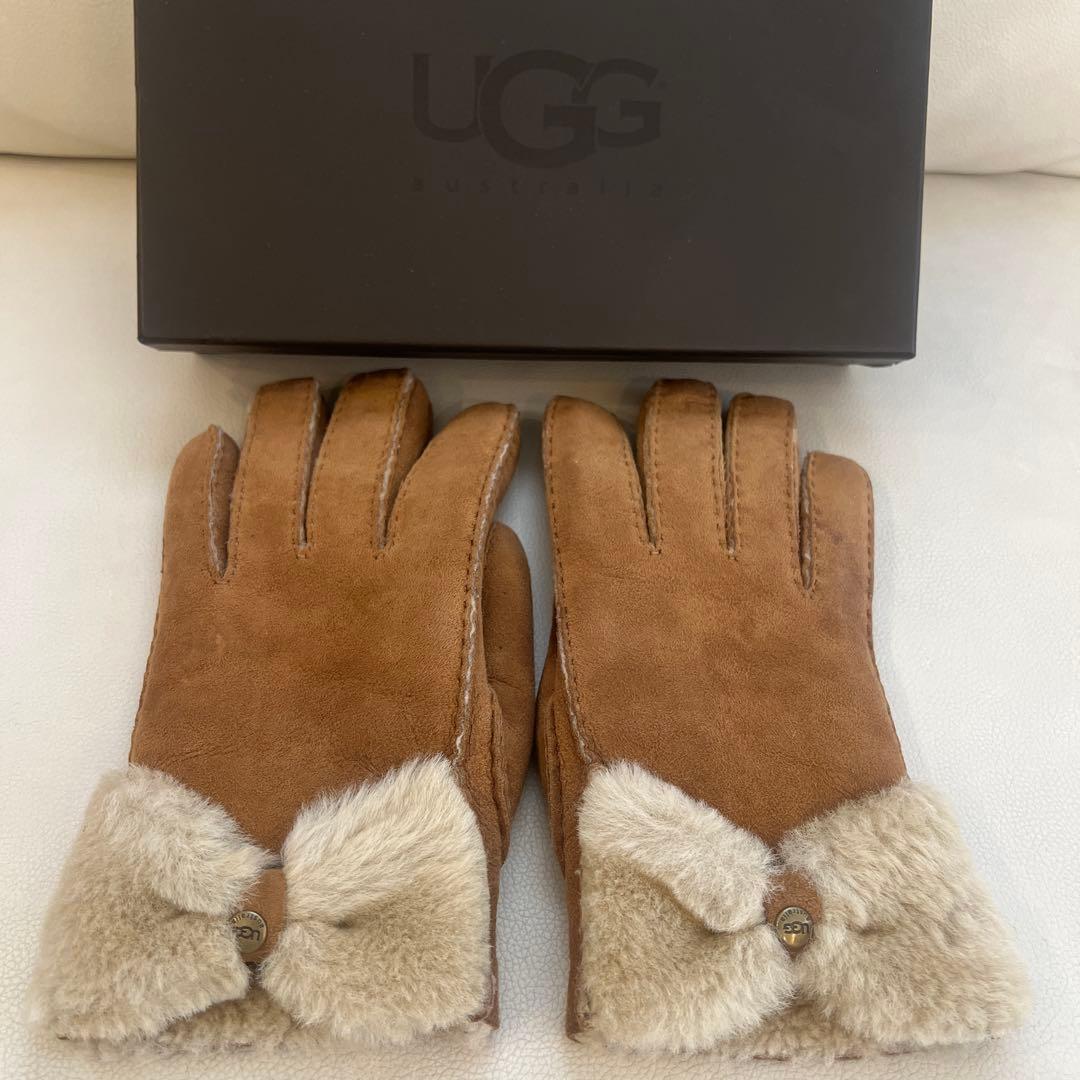 UGG スエード 手袋 リボン付き サイズL - メルカリ