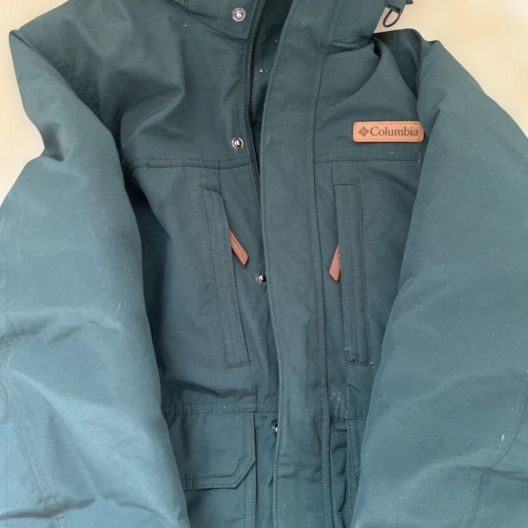 Columbia ファージャケット 中綿防風撥水 ドローコード - メルカリ