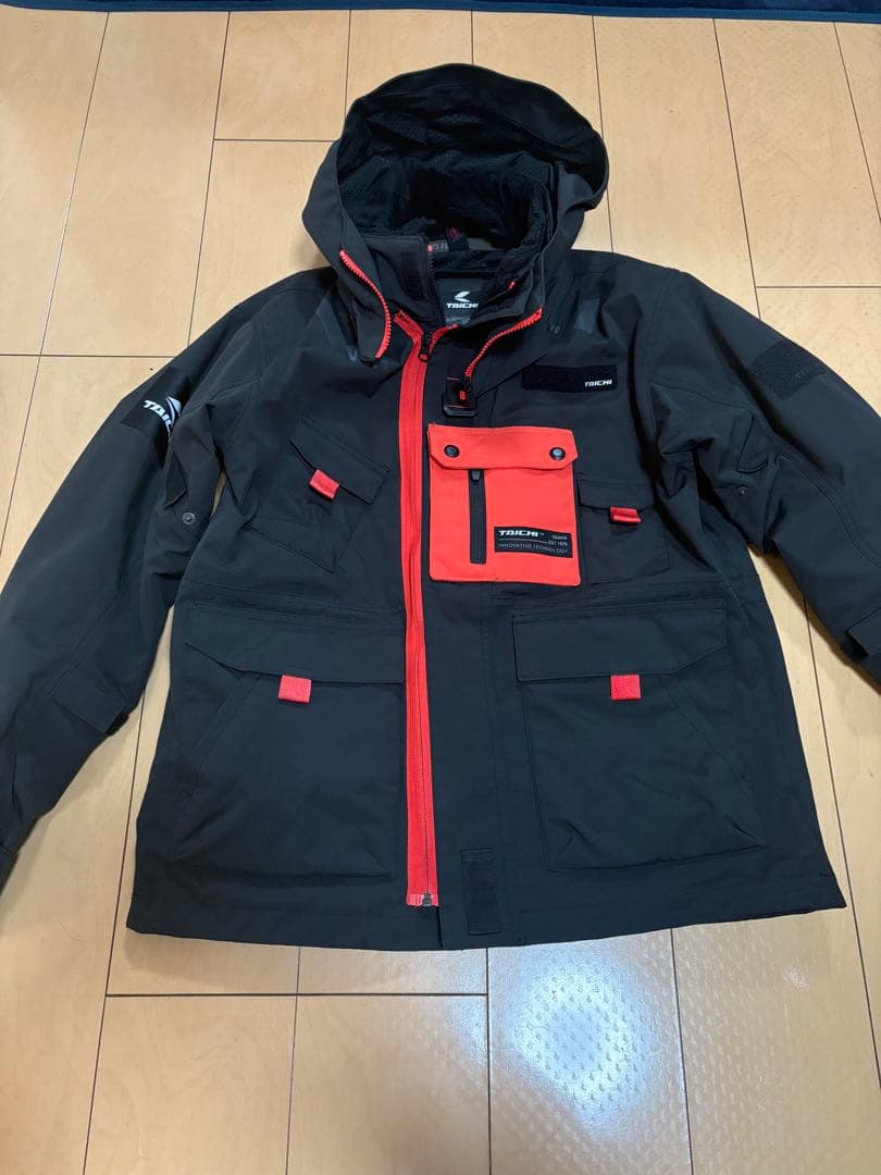 TAICHI フード付きジャケット Lサイズ　ブラック/レッド