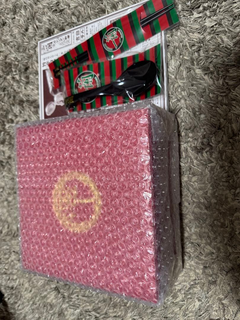 一蘭どんぶり　箸　レンゲ　カレンダー　セット レア 限定 ラーメン 一蘭 オリジナル どんぶり 丼 レンゲ 箸 おはし