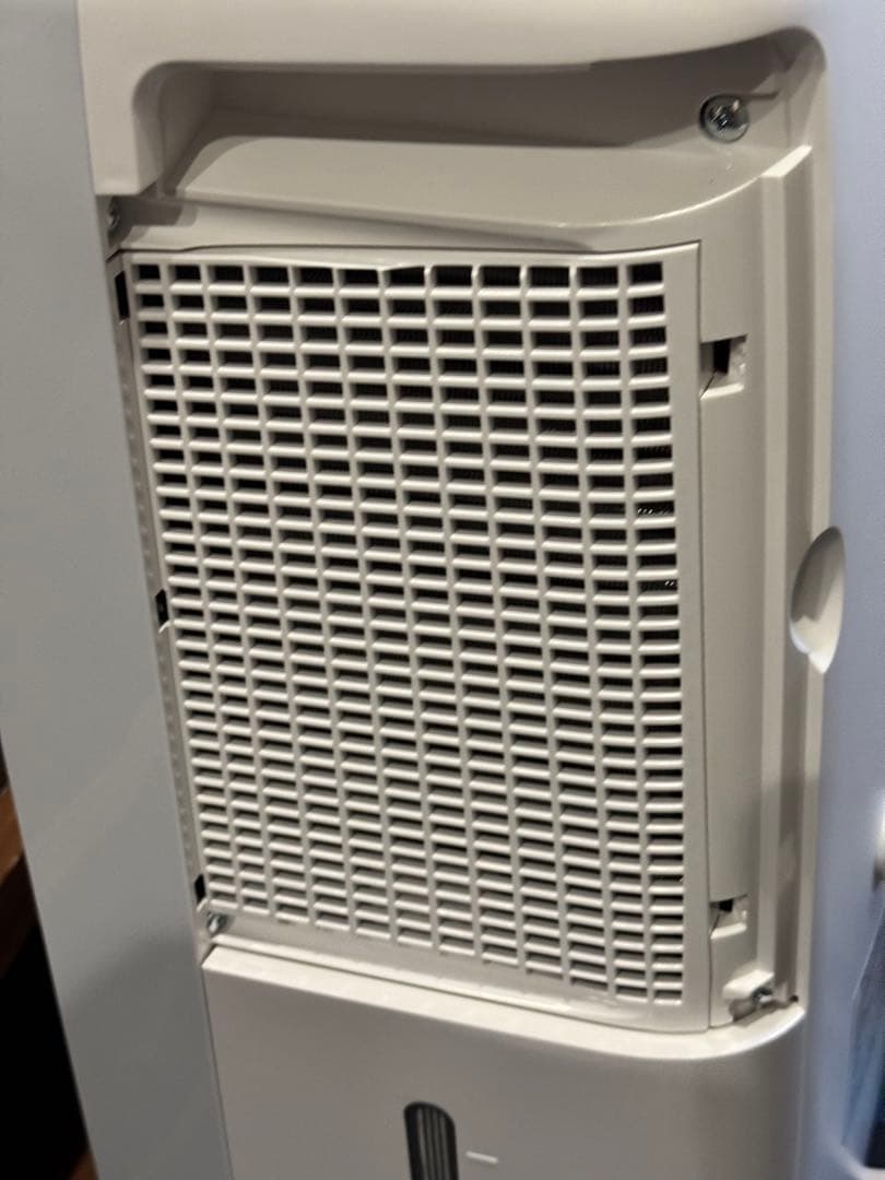 SHARP 冷風　衣類乾燥除湿機　CM-R100-W