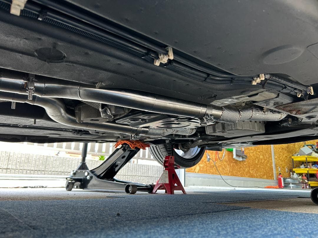 マセラティ グラントゥーリズモ センターパイプ 送料無料 新品未使用