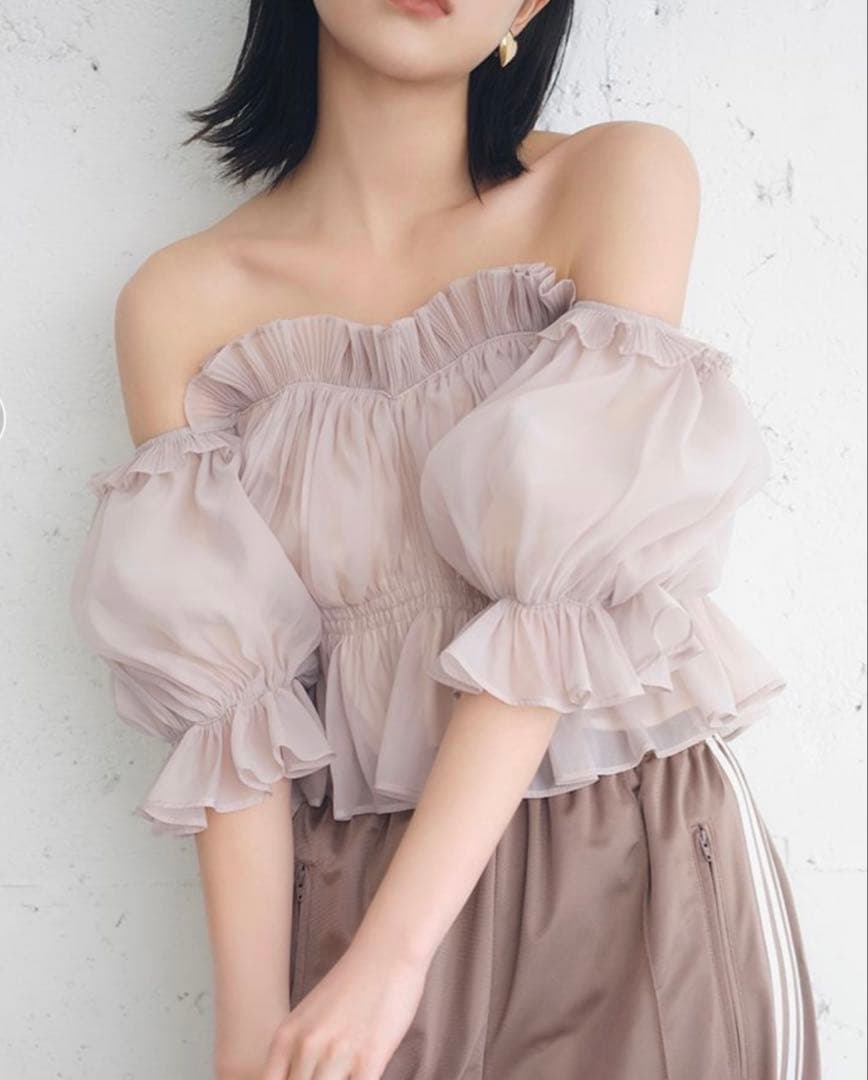 snidel ギャザーオフショルブラウス