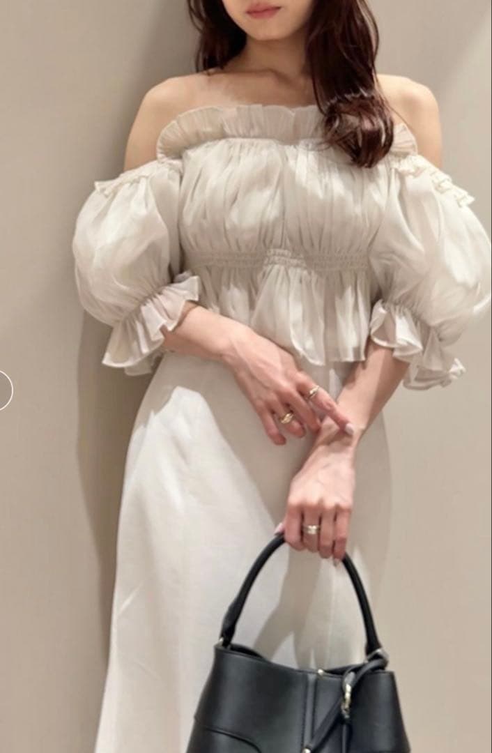 snidel ギャザーオフショルブラウス