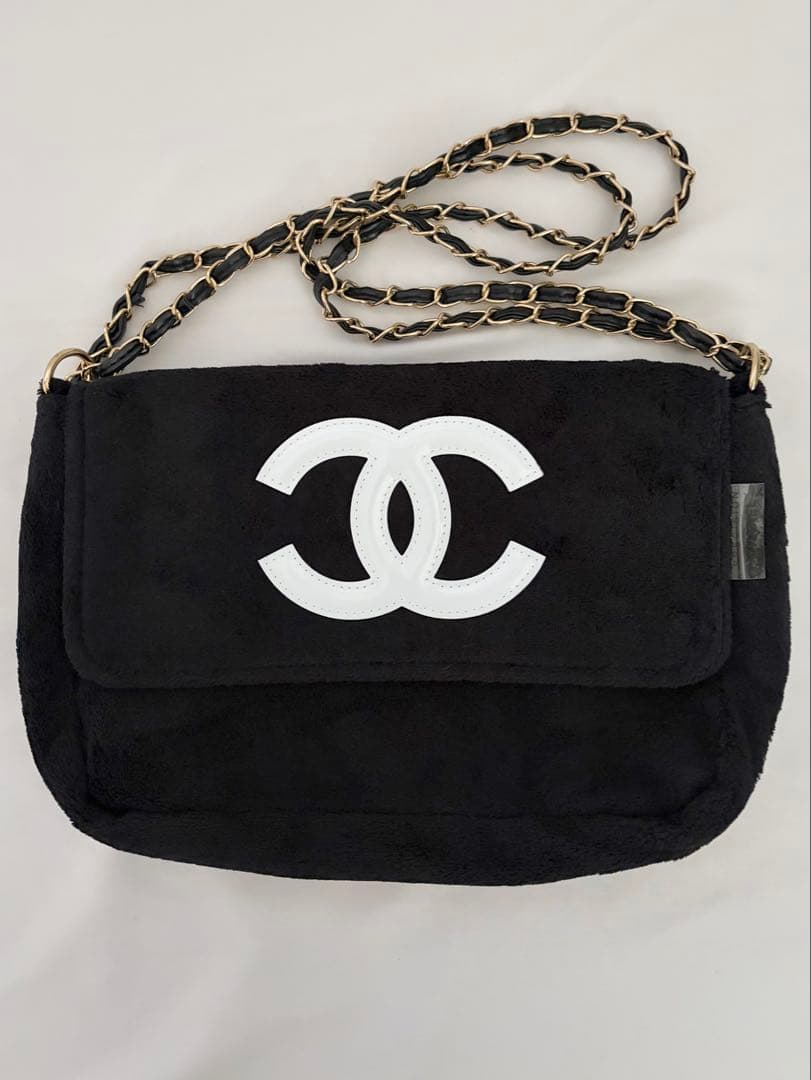 ノベルティ ショルダーバッグ パイル生地 ロゴホワイト シャネル 美品