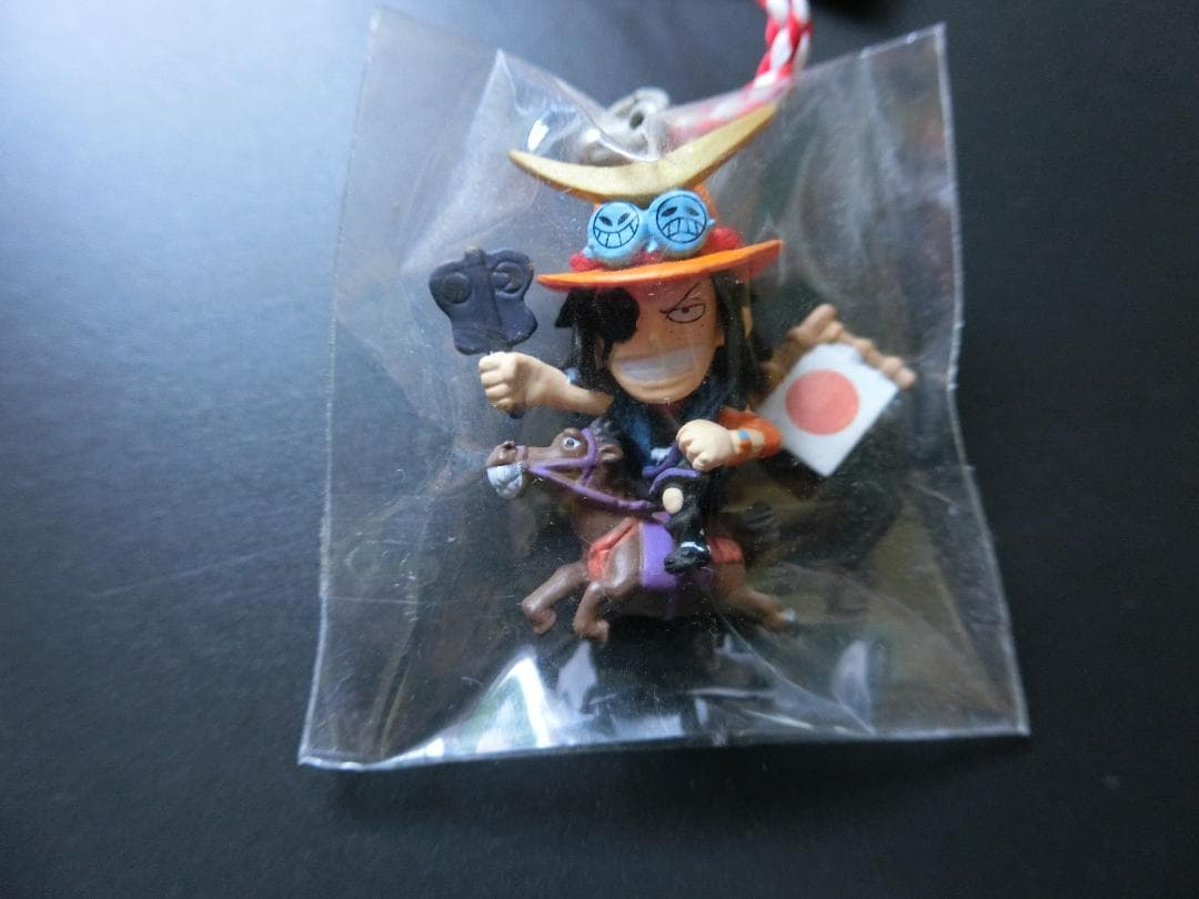 星野源 ワンピースご当地ルフィ＆エースストラップ　46個セット