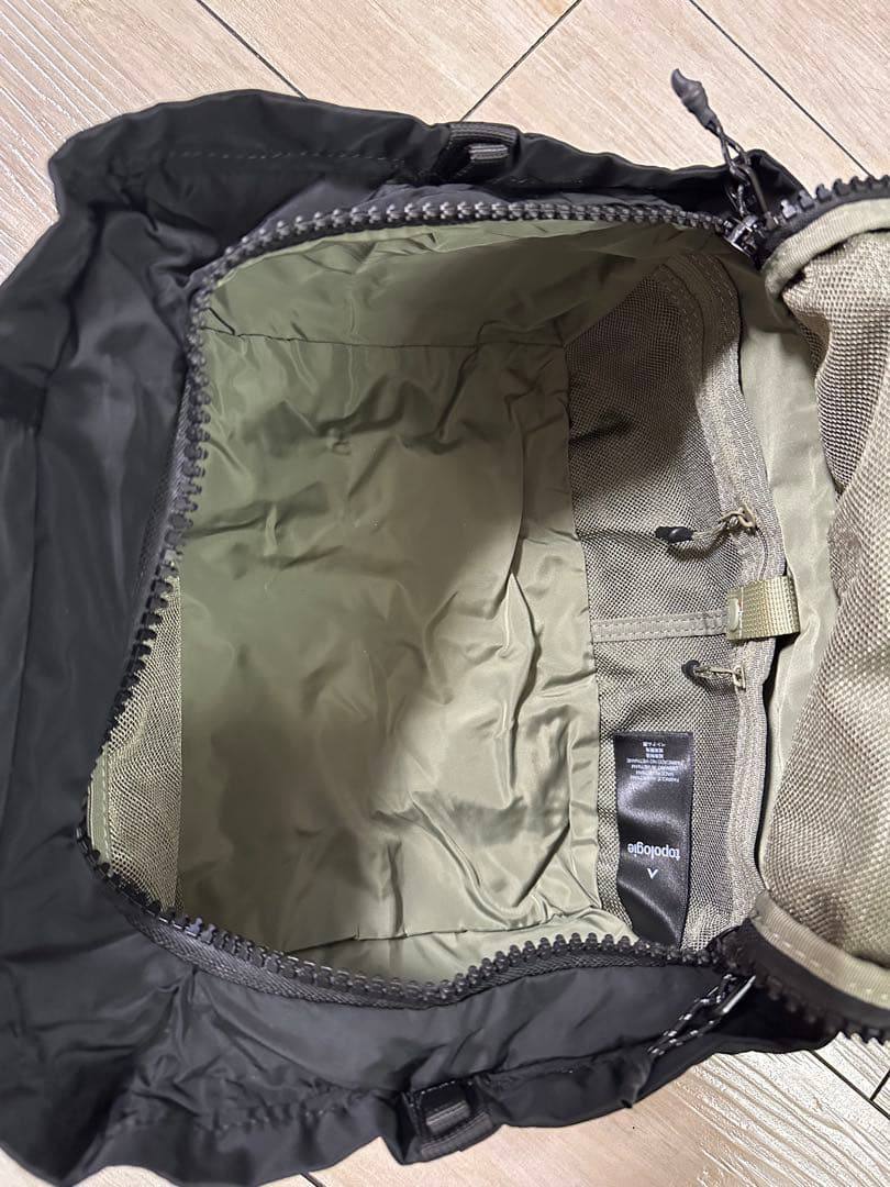 topologie Summit Duffle Small 黒 ストラップ付き - メルカリ