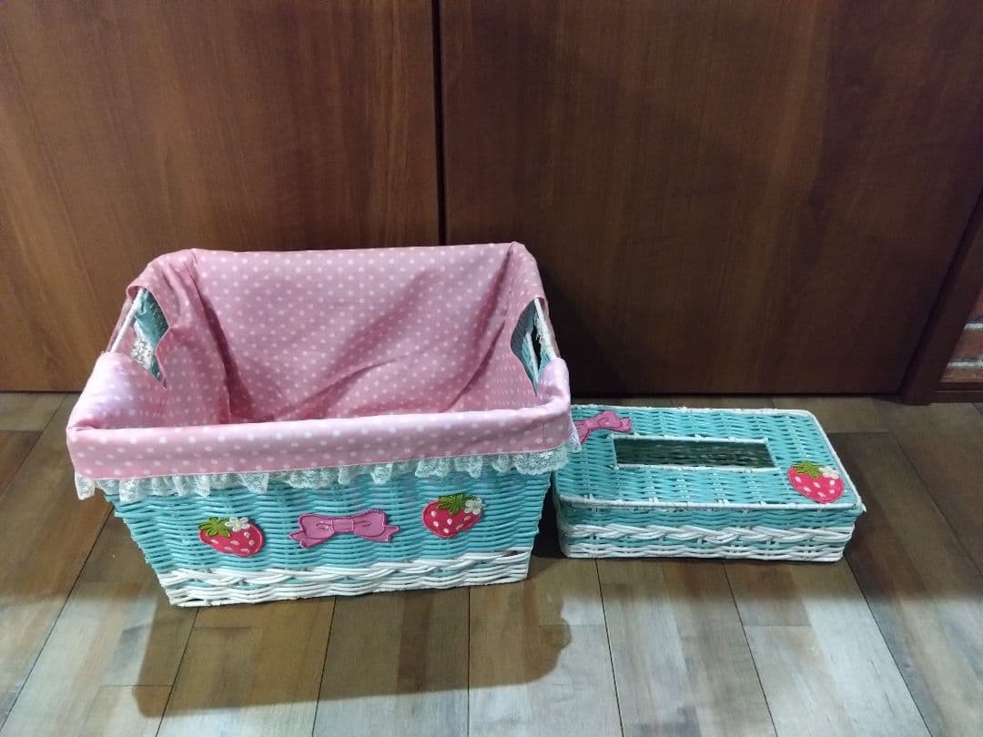 マザーガーデン　希少　かご　収納ボックス　ティッシュケース　野いちご Mother garden（マザーガーデン） セールSALE タブレットケース 野