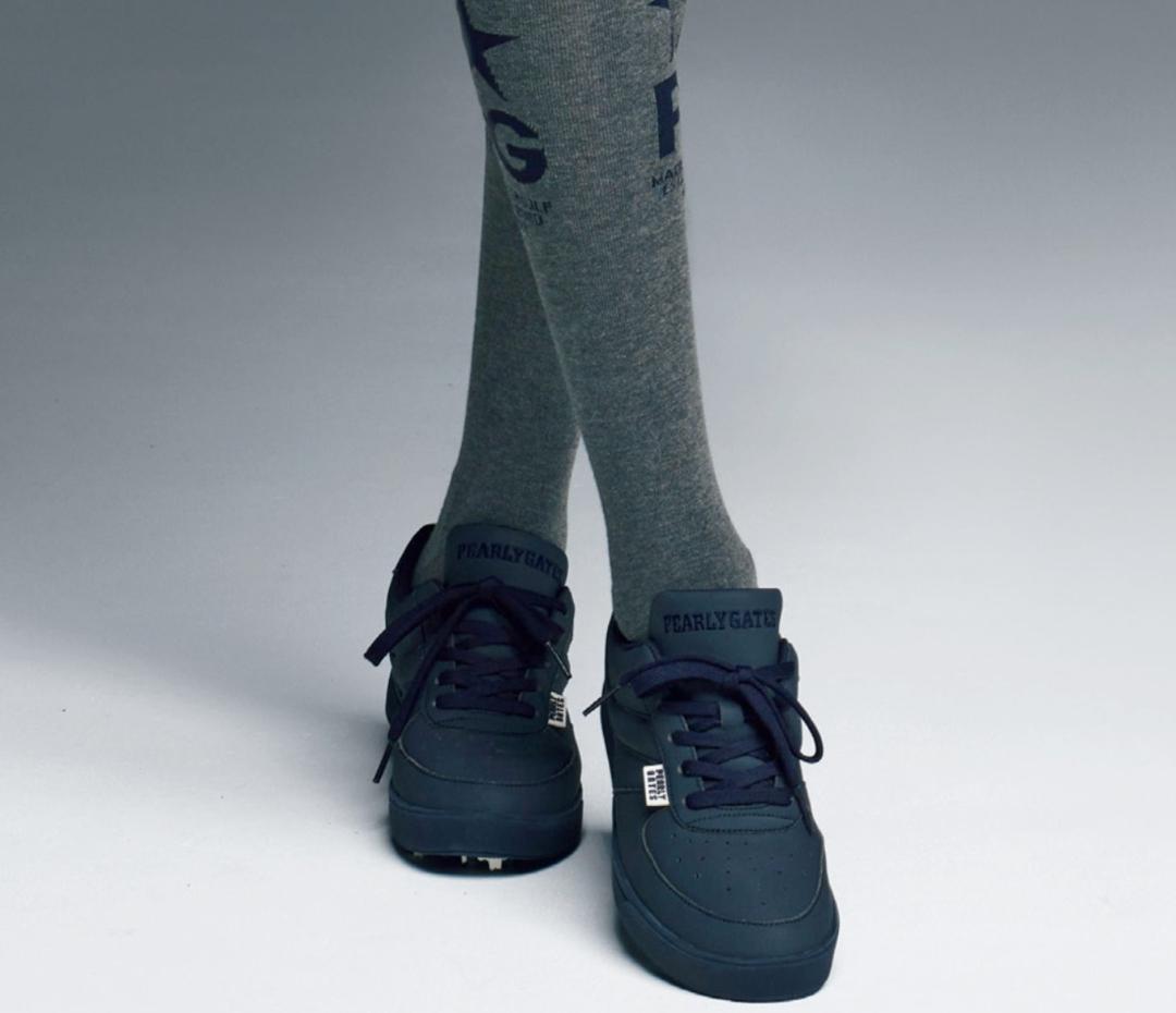 新品正規品 パーリーゲイツ 定価28600円 ゴルフシューズ 紺 24.0cm