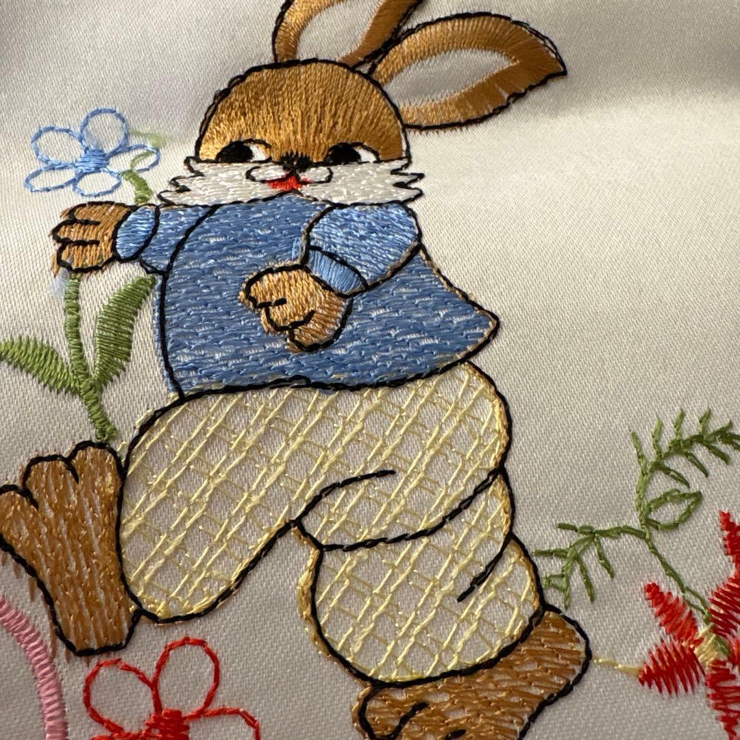 新品未使用品　フランス　テーブルクロス　うさぎ　Pâques イースター