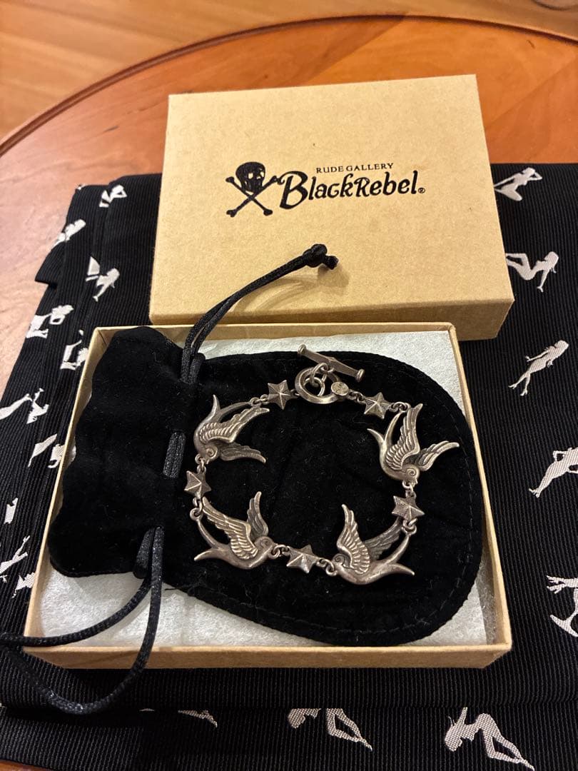 Black Rebel スワロー ブレスレットの通販はau PAY マーケット - 輸入