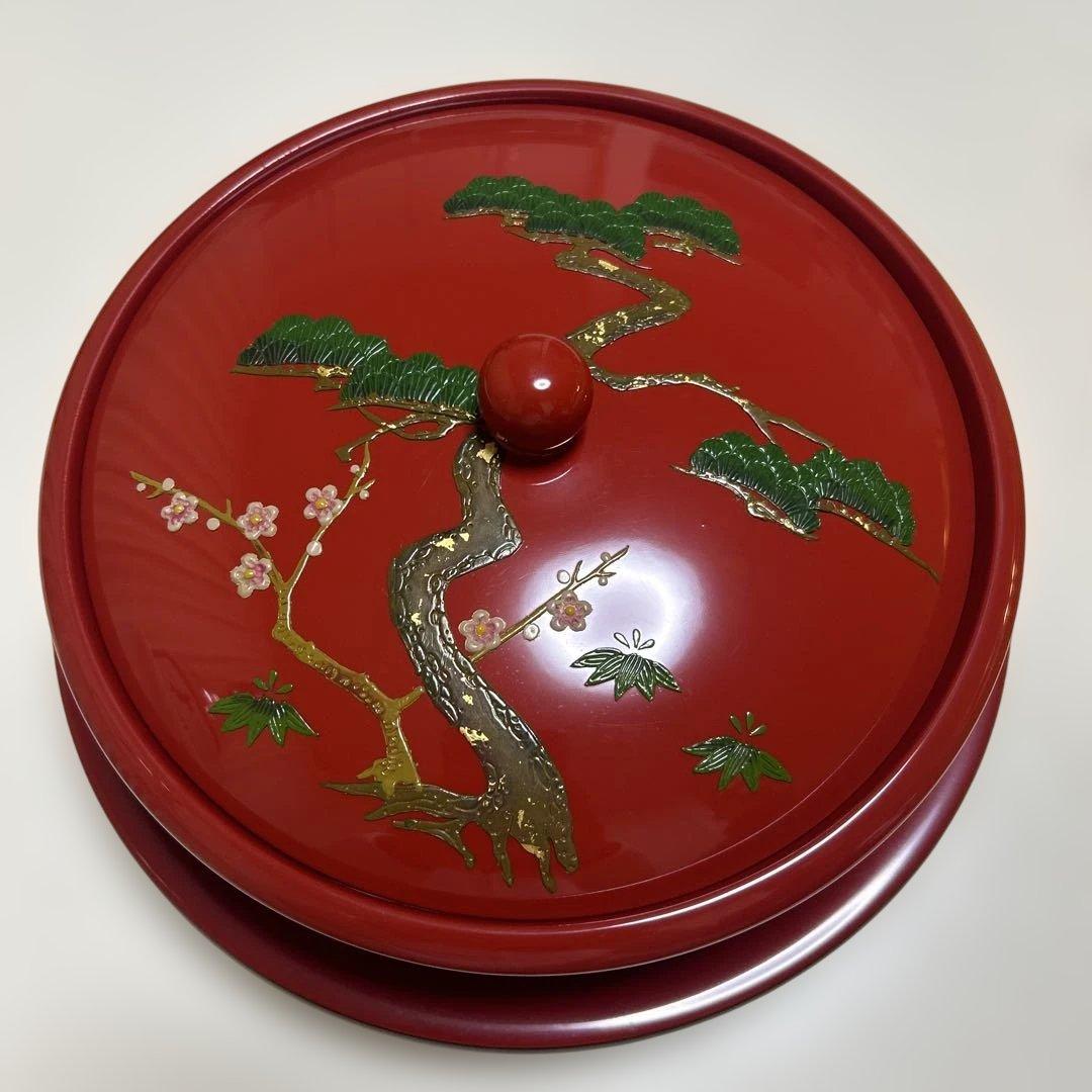 【ココ】琉球漆器　松竹梅　丸型菓子器　皿 Amazon.co.jp: 琉球漆器 蓋つき菓子器 沖縄伝統工芸品 ハイビスカス