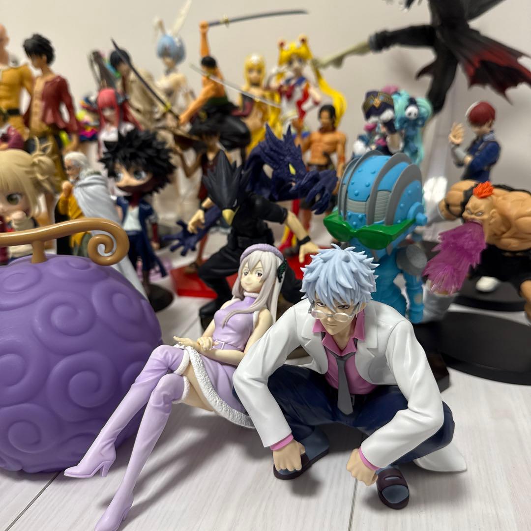 フィギュア30個まとめ売り - メルカリ