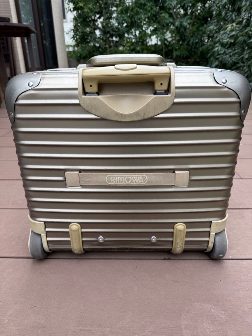 廃盤 リモワ ゴールド アタッシュ ビジネス キャリーケース トパーズの