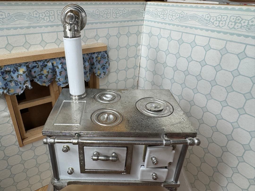 1:12 ドラクーン　ドイツ　ドールハウス　キッチン　コンロ ドイツ ヴィンテージ ドールハウス ミニチュア キッチン 小物付き | .usagi