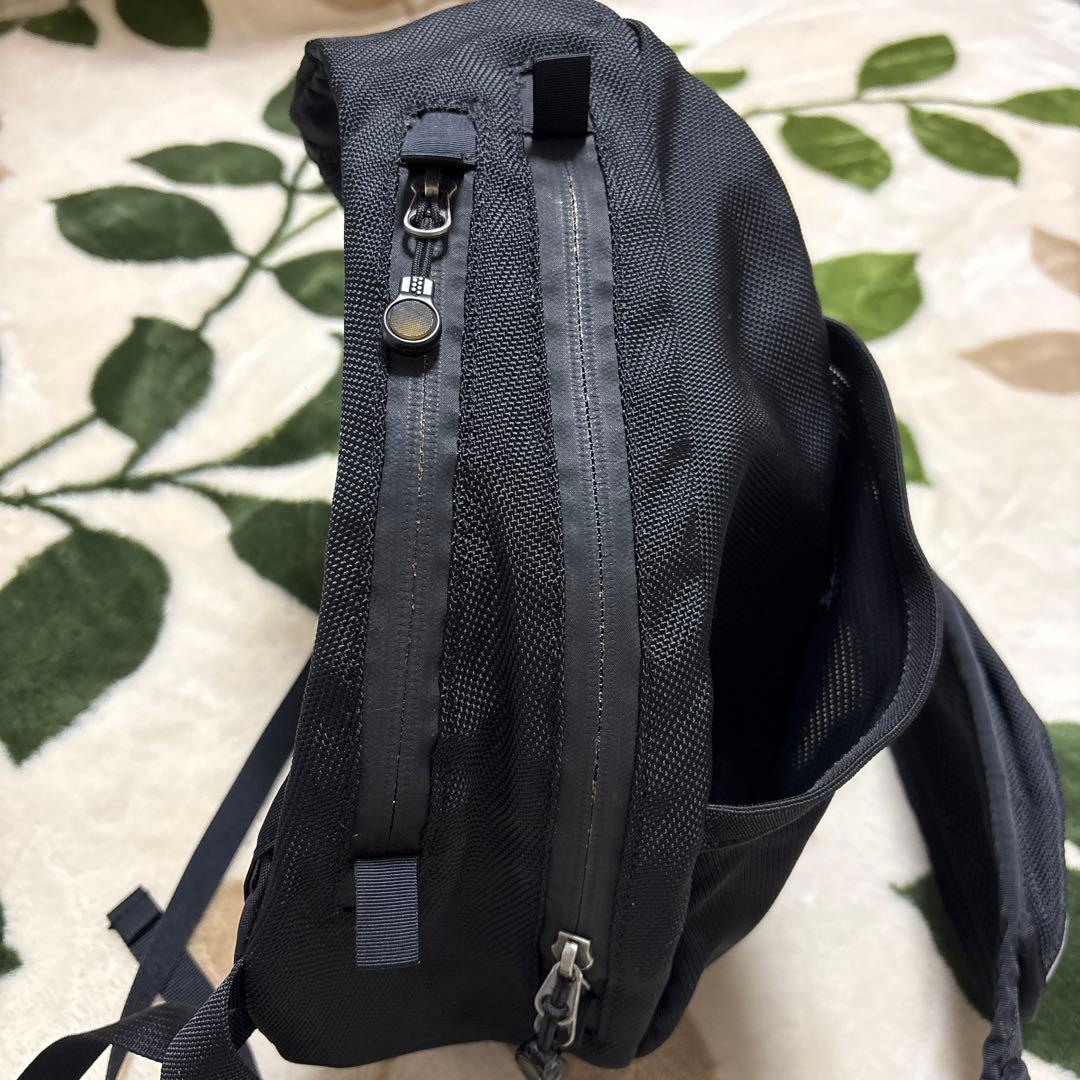 希少旧型 パタゴニア アトムスリング 8L ブラック ワンショルダー