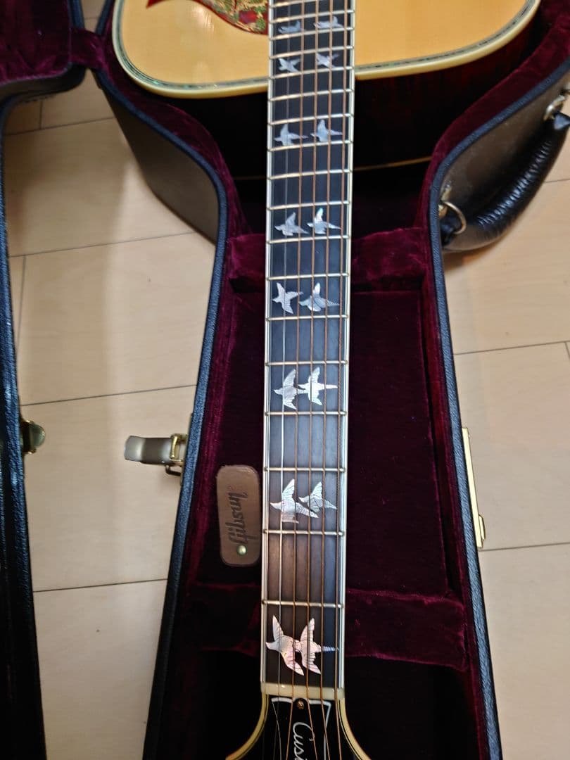 Gibson CustomShop DovesIn Flight 2009】 - メルカリ