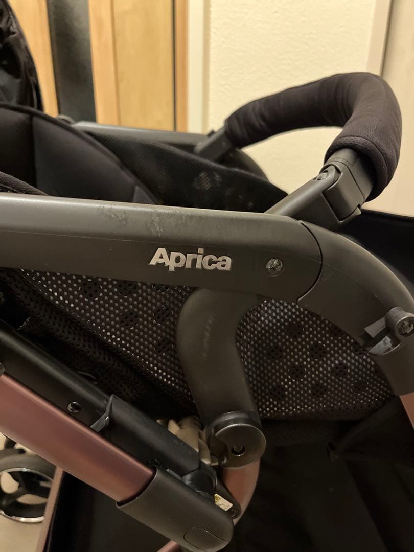 Aprica オプティアクッショングレイス