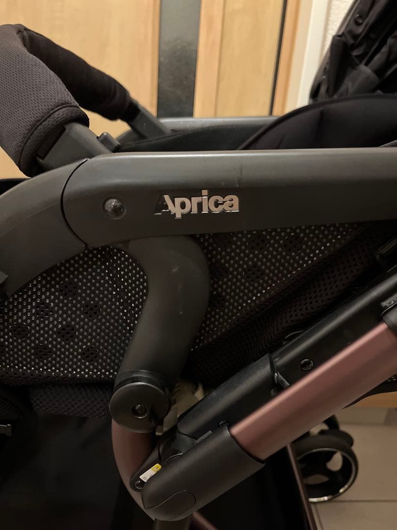 Aprica オプティアクッショングレイス