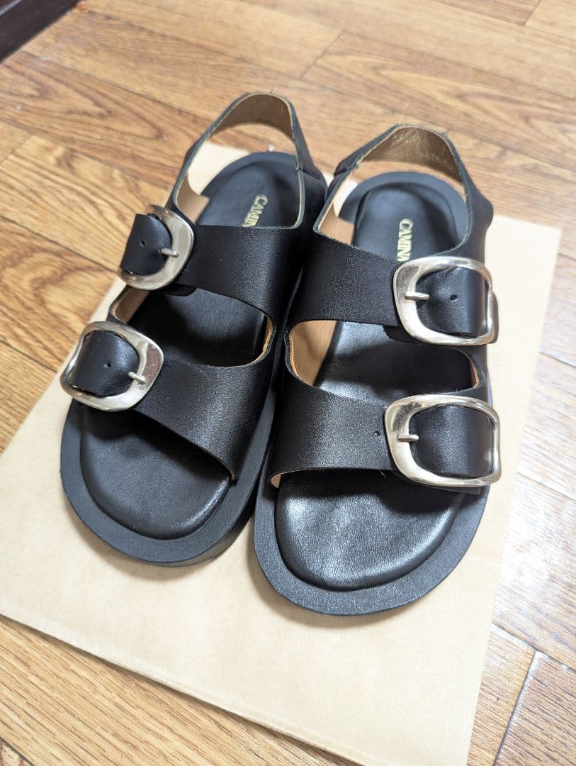 Caminando ブラック ダブルバックルサンダル CAMINANDO ダブルバックルサンダル｜トゥモローランド 公式通販
