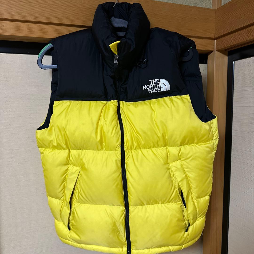 THE NORTH FACE ダウンベスト Lサイズ 黒/黄 - メルカリ