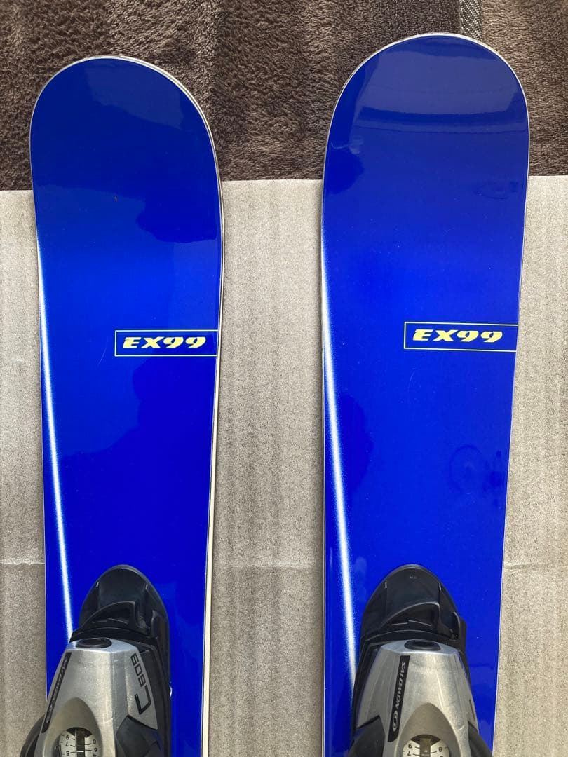 【未使用・美品】ショートスキー(ファン)ボードと解放ビィンディング のセット