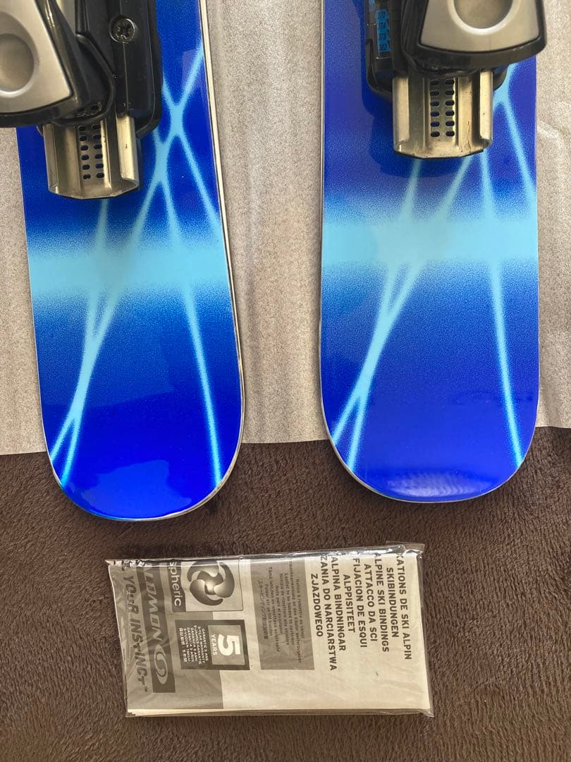 【未使用・美品】ショートスキー(ファン)ボードと解放ビィンディング のセット