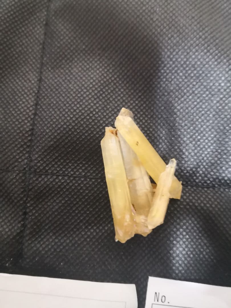 国産鉱物　天川村産　五代松鉱山　洞川　レモン水晶　クリスタル　オマケあり 奈良県天川村 五代松鉱山 レモン水晶 7.6g (ID:62141) | 榎本通商