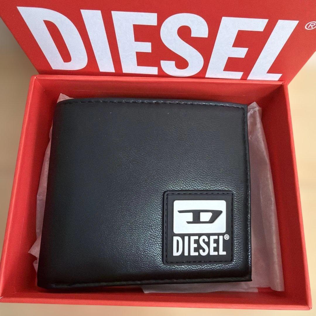 新品 DIESEL ブラック 二つ折り財布 箱付き - メルカリ