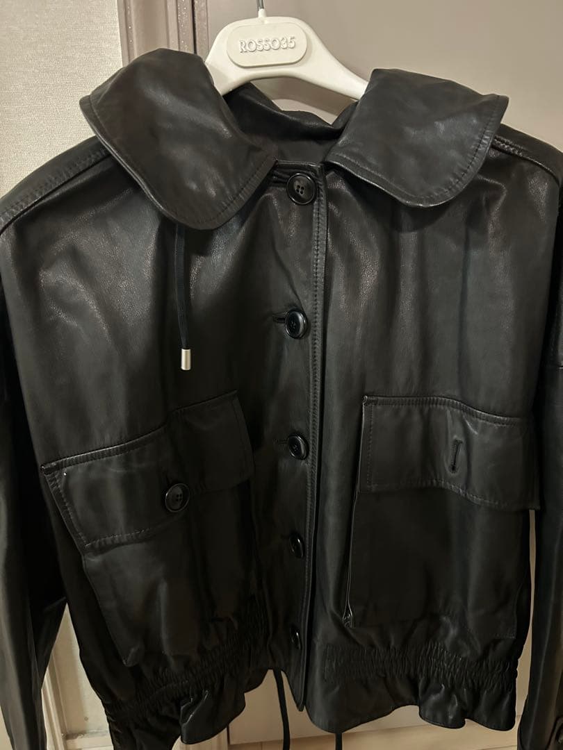 Sisii フード付き本革ジャケット Sisii ジャケット W ZIP PARKA レザーパーカー / シシ フード付き