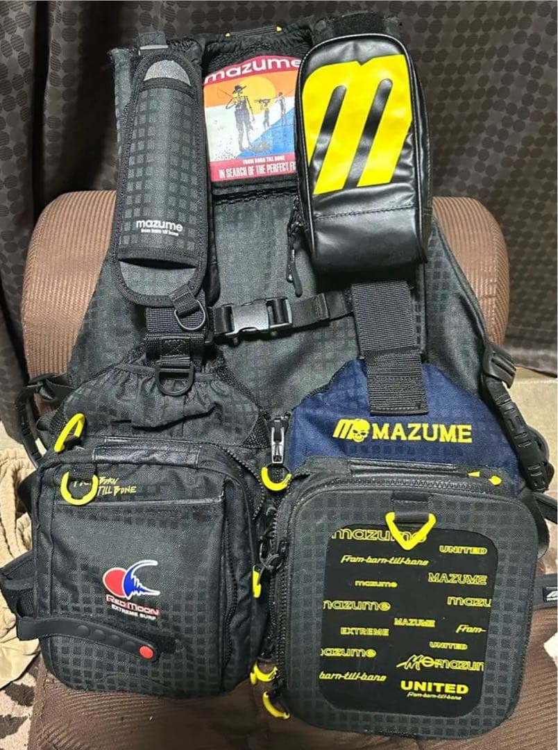 MAZUME(マズメ)　レッドムーンライフジャケット サーフスペシャル III