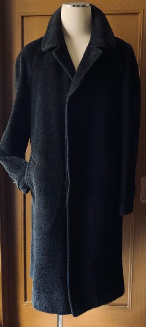 AGNONA 繊維の宝石　極上のアルパカ製バルマカーンコート　￥30万程　伊製