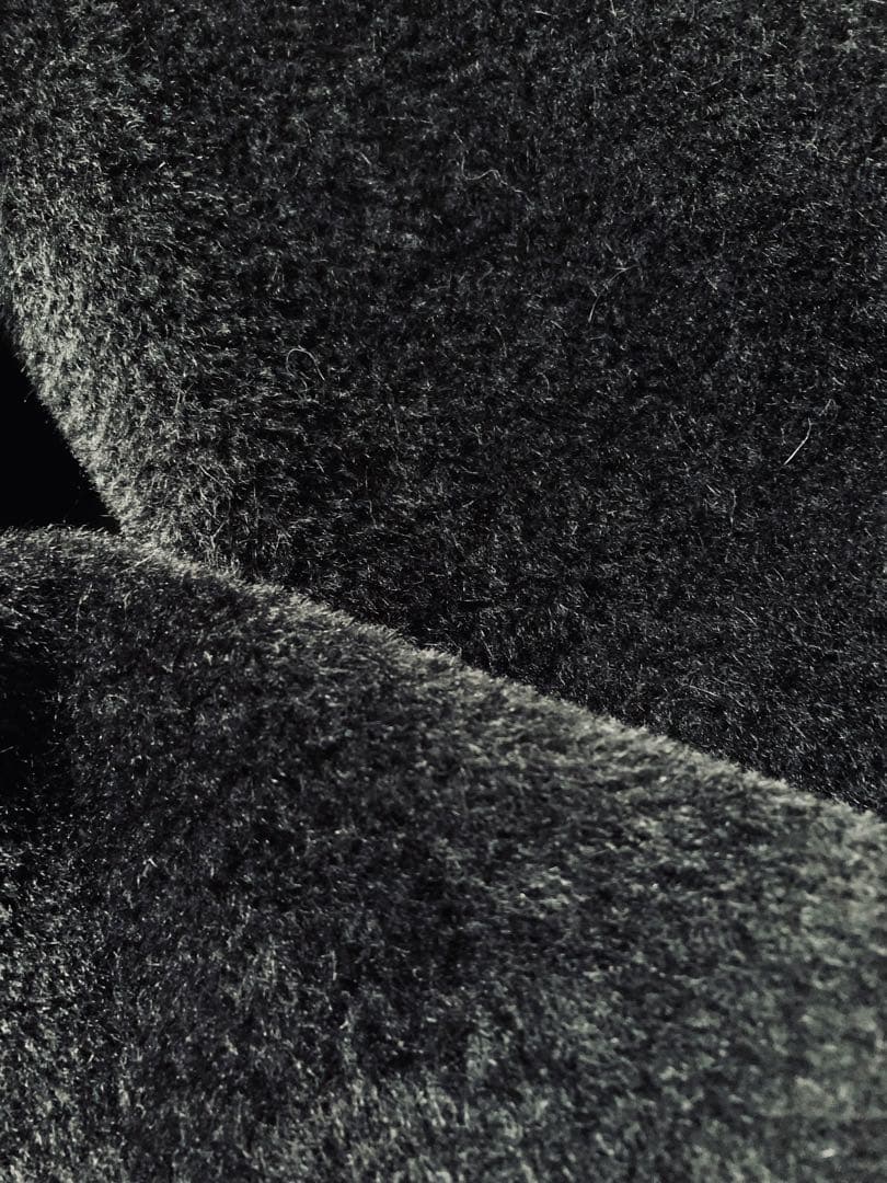 AGNONA 繊維の宝石　極上のアルパカ製バルマカーンコート　￥30万程　伊製