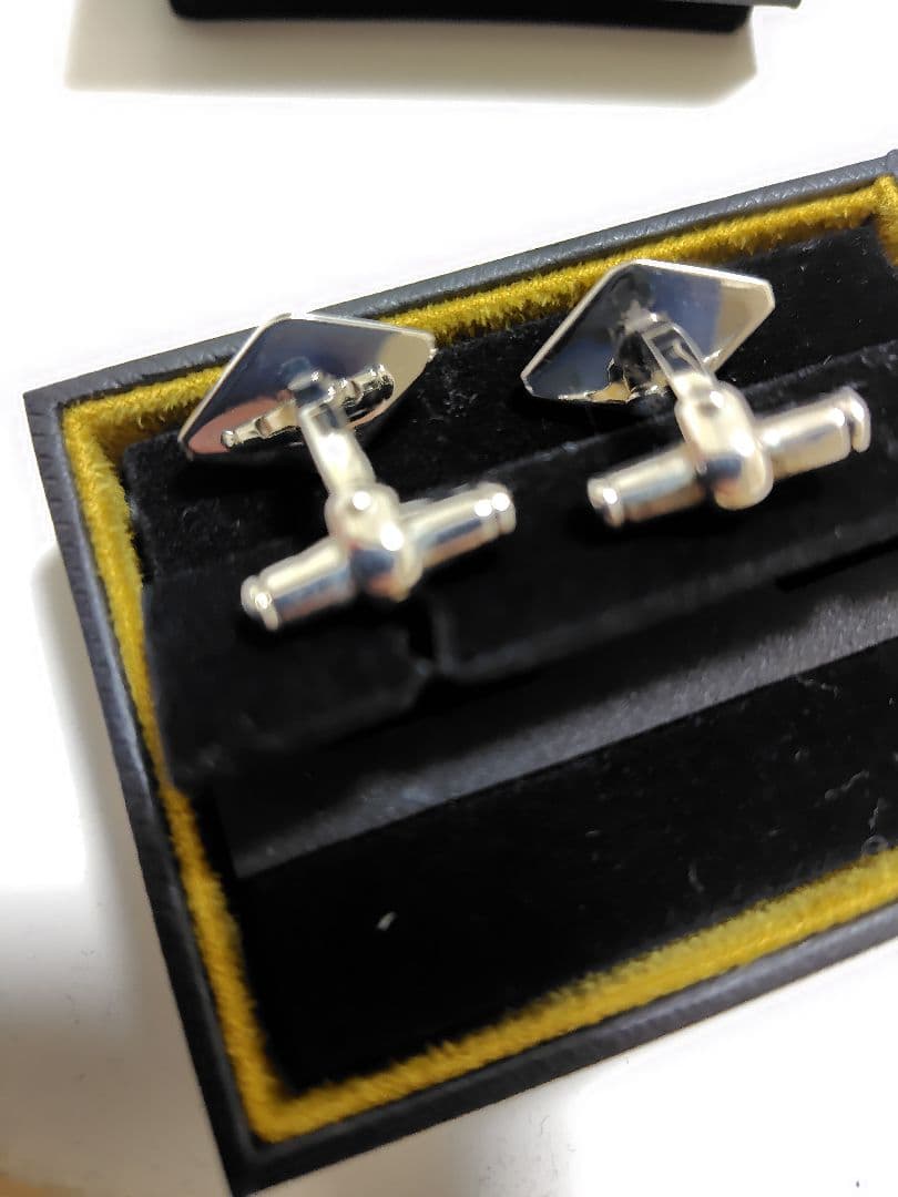 《美品！》【緊急値下！】ダンヒル　ネクタイピン・カフリンクスセット