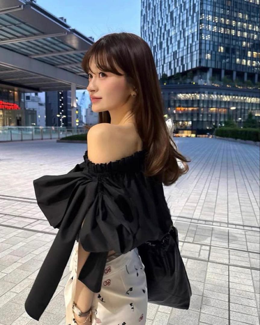 Biby.NUNA RIBBON TOP Bibiy. ビビィ NUNA RIBBON BLOUSE ホワイト