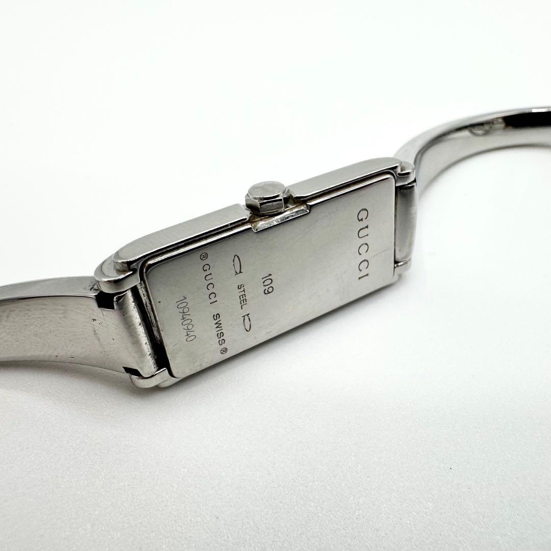 稼働/新品電池 グッチ Gライン 2Pダイヤ 腕時計 バングルウォッチ クォーツ