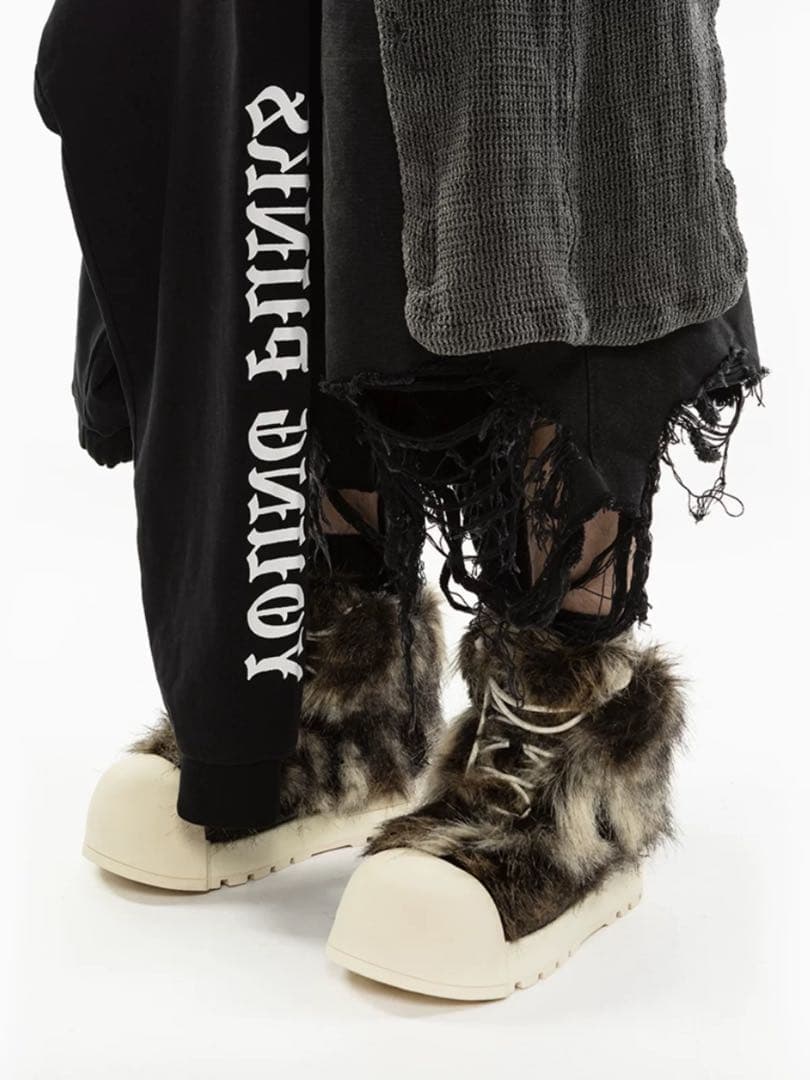 正規品】FVVO x ROCKSTA ファー スニーカー ダークグレー - メルカリ