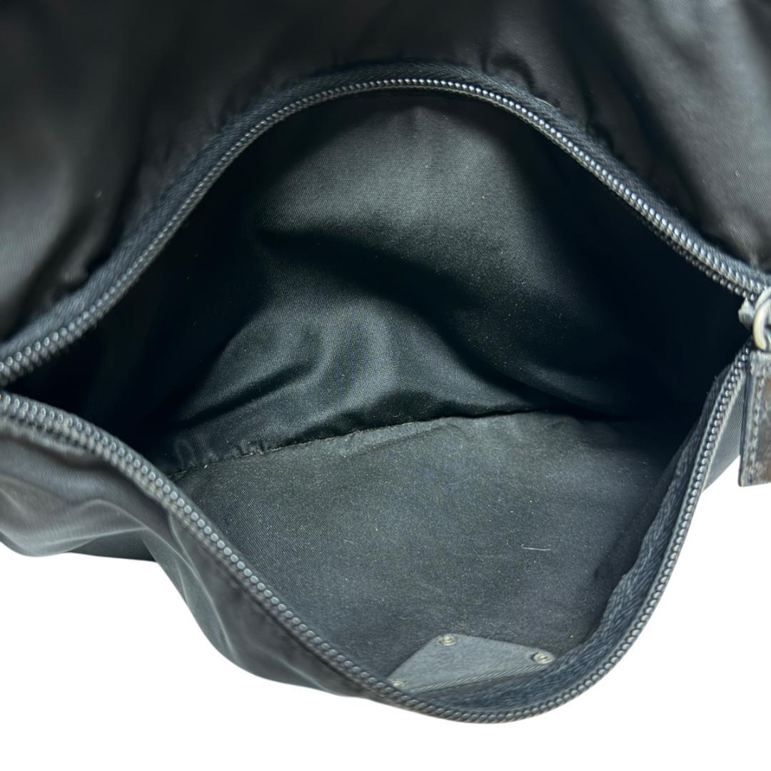 4076 美品 PRADA プラダ ショルダーバッグ 三角ロゴ 白タグ ブラック